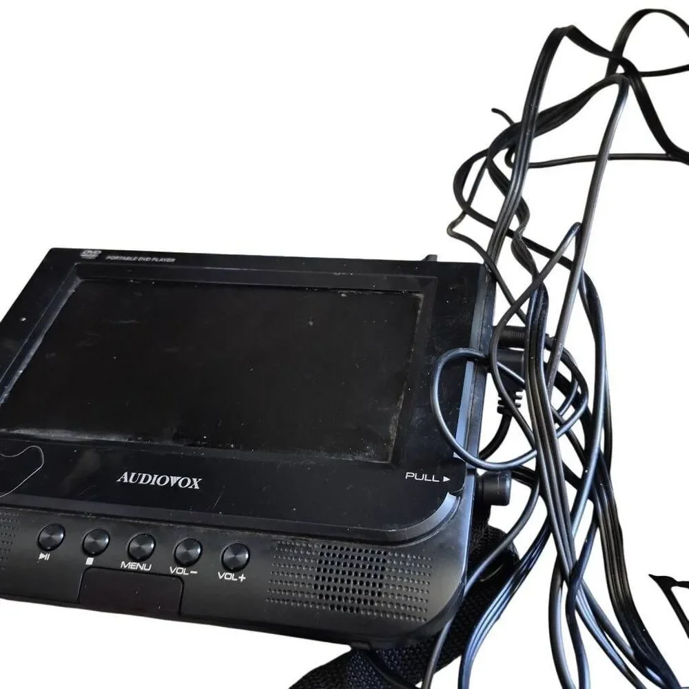 DVD PLAYER AUDIOVOX portable DVD player